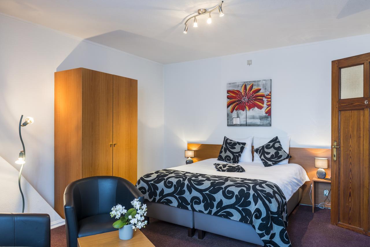 Hostellerie Lou Pahou ロンセ エクステリア 写真